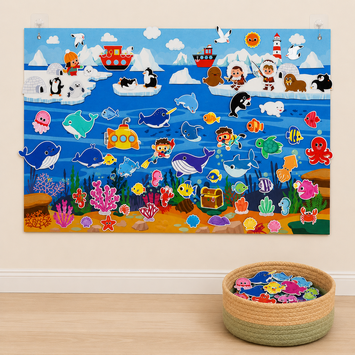 Montessori Wall Farm